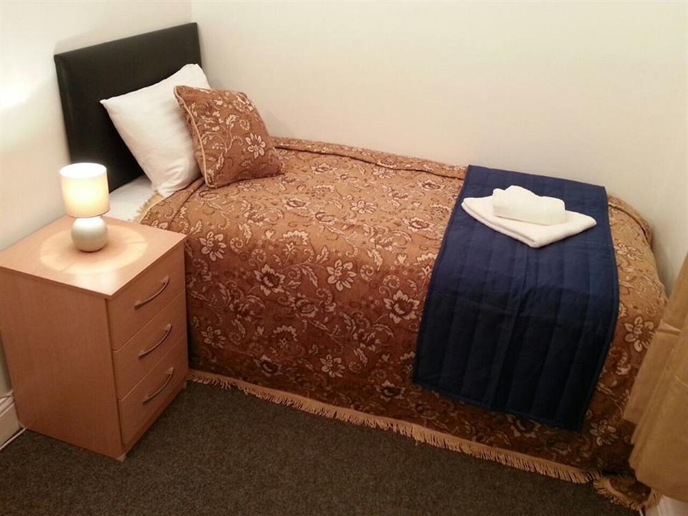 Metro House Star Accommodation Лондон Экстерьер фото